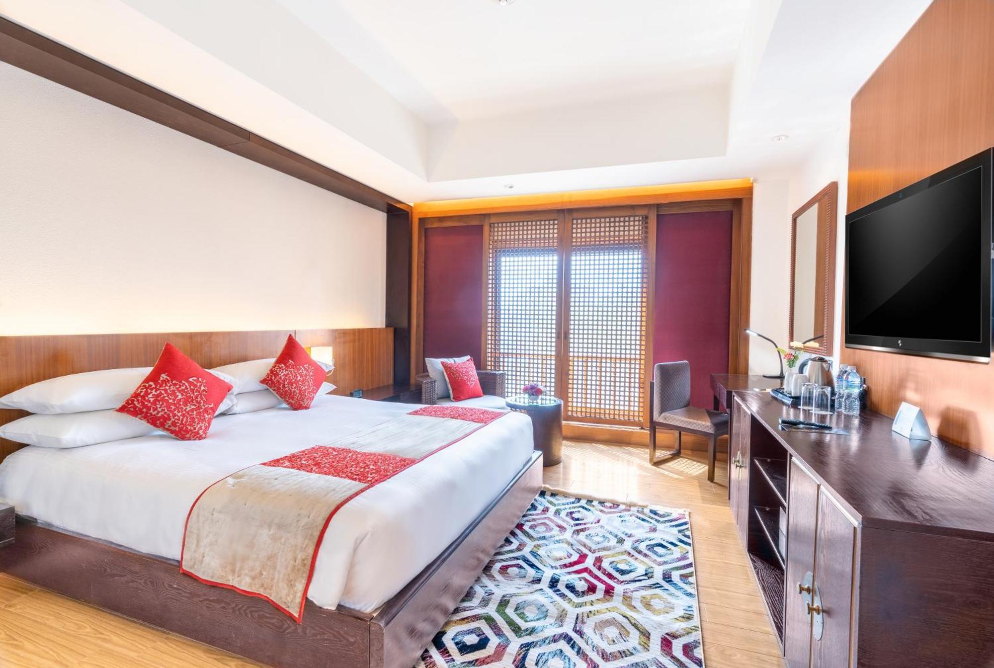 Hotel The Soaltee Kathmandu Exterior foto