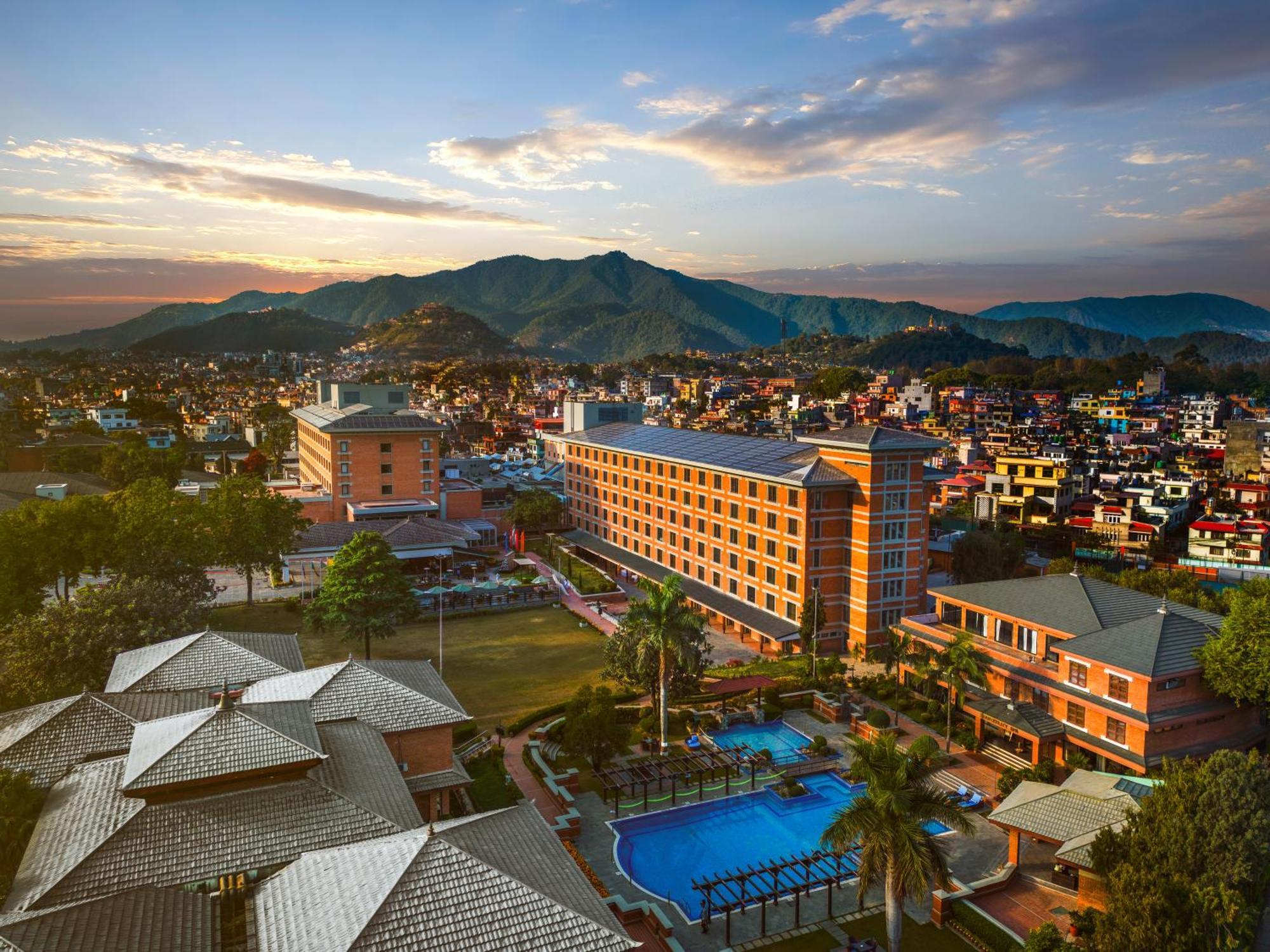 Hotel The Soaltee Kathmandu Exterior foto